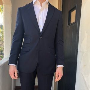 Men’s modern fit suit